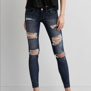 AMERICAN EAGLE JEANS